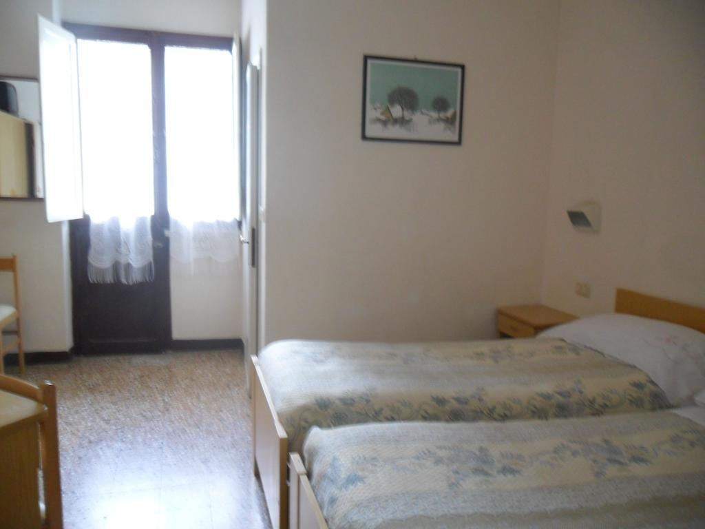Albergo Giardino Бадия Праталя Стая снимка