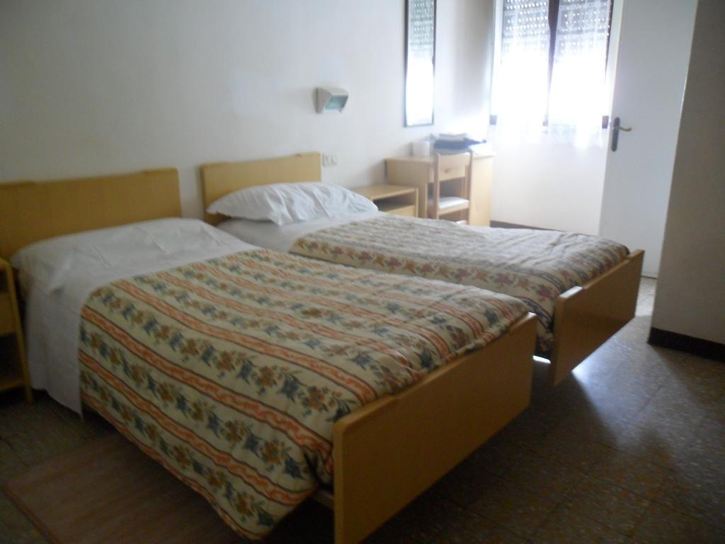 Albergo Giardino Бадия Праталя Стая снимка