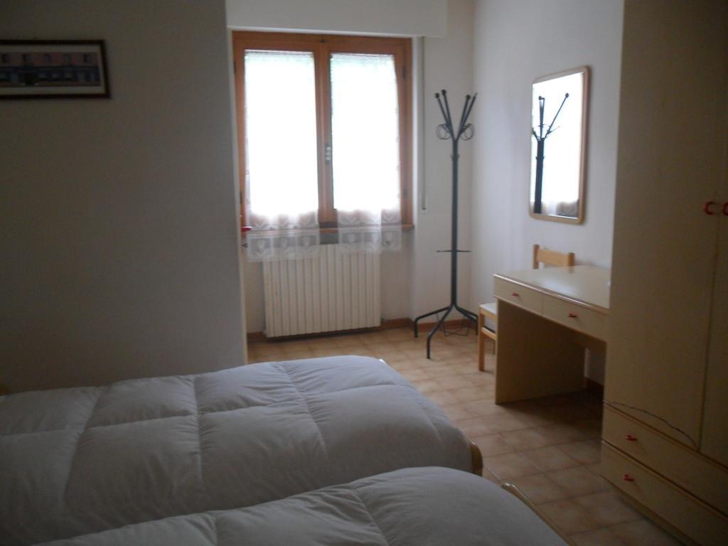 Albergo Giardino Бадия Праталя Стая снимка